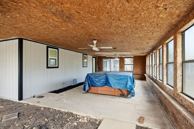 213 Verde Hills, Center Point, TX 78010