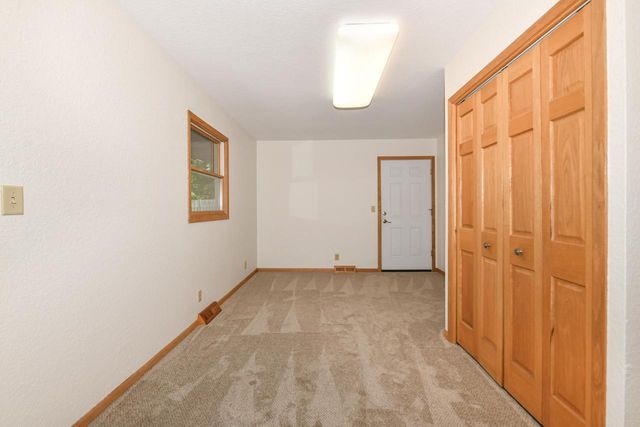 875 Plateau LANE, Waukesha, WI 53186