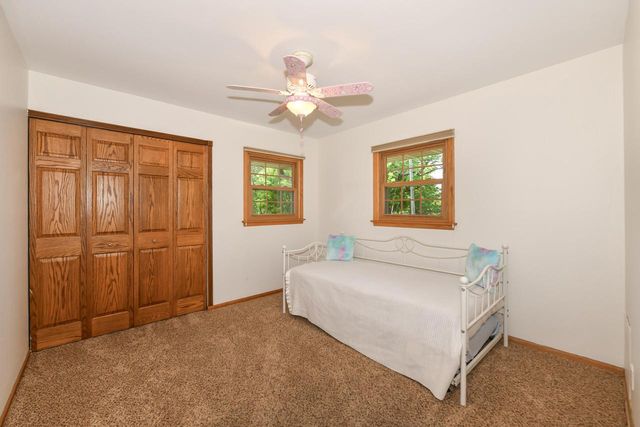 875 Plateau LANE, Waukesha, WI 53186