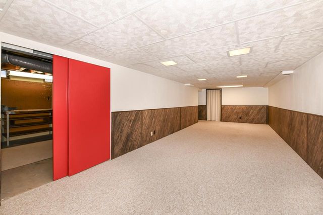 875 Plateau LANE, Waukesha, WI 53186