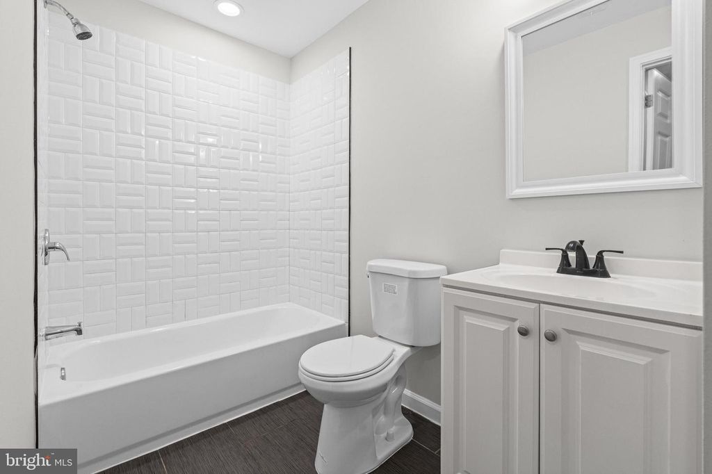 Image 22 of property listing at 5132 PEMBRIDGE AVE, Baltimore, MD 21215