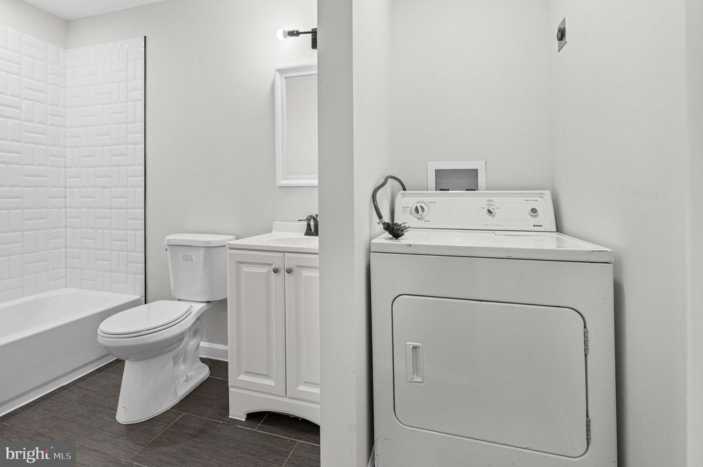 Image 23 of property listing at 5132 PEMBRIDGE AVE, Baltimore, MD 21215