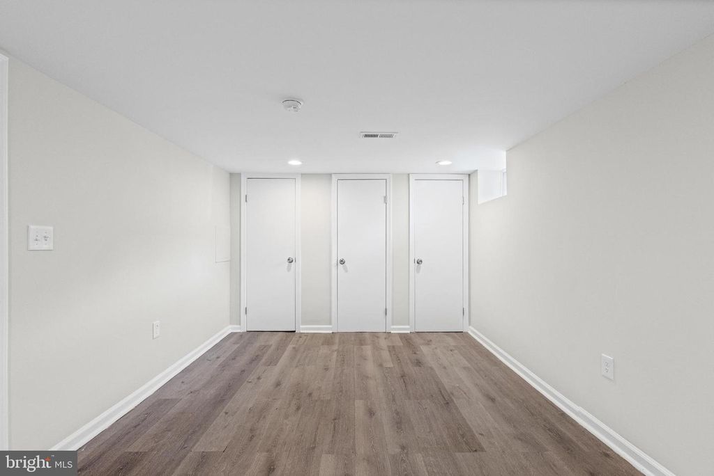 Image 24 of property listing at 5132 PEMBRIDGE AVE, Baltimore, MD 21215