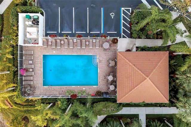 7878 Clemson ST 102, Naples, FL 34104