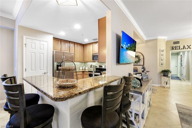 7878 Clemson ST 102, Naples, FL 34104