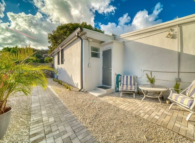 13801 NE 1st Ave, Miami, FL 33161