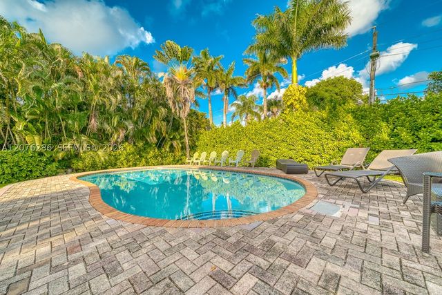 13801 NE 1st Ave, Miami, FL 33161