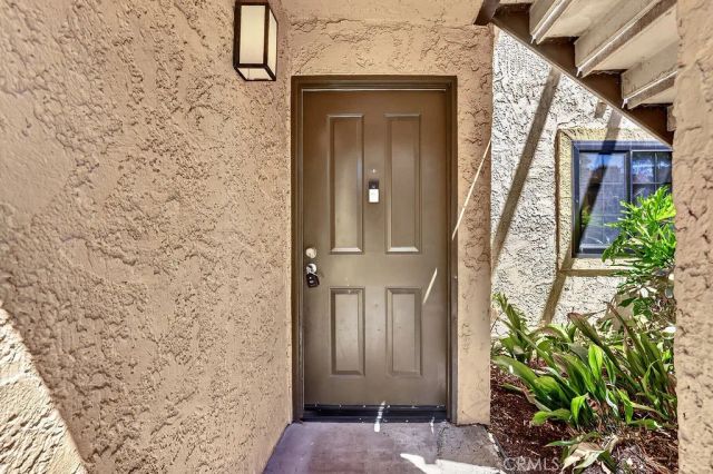 25661 Indian Hill F, Laguna Hills, CA 92653