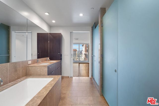 6250 HOLLYWOOD Boulevard 11N, Los Angeles, CA 90028