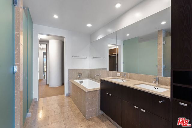 6250 HOLLYWOOD Boulevard 11N, Los Angeles, CA 90028