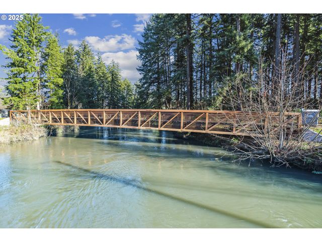 8755 N Hollingsworth, Camas, WA 98607