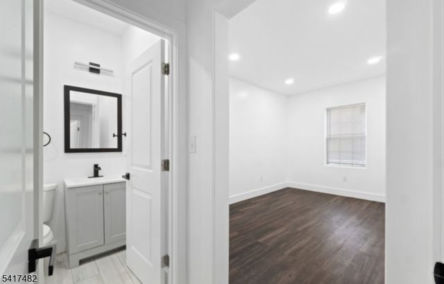 858 S 16Th St, Newark City, NJ 07108