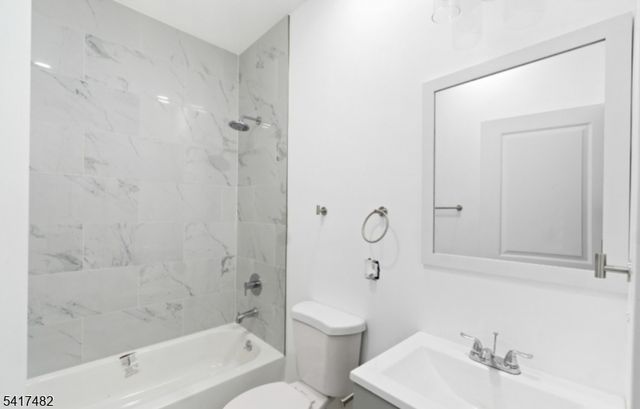 858 S 16Th St, Newark City, NJ 07108
