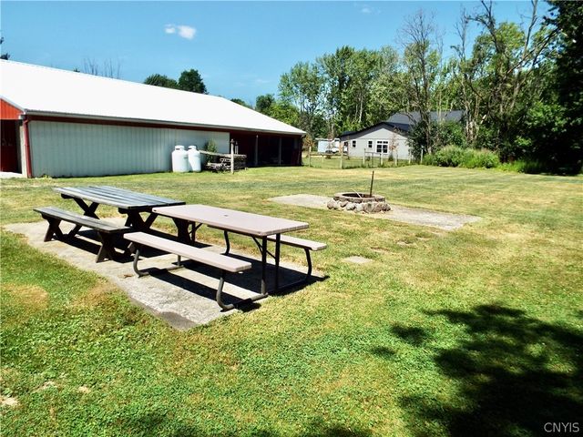 9702 Caughdenoy, Clay, NY 13029