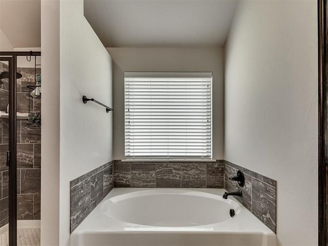 2316 NW 187th Terrace, Edmond, OK 73012