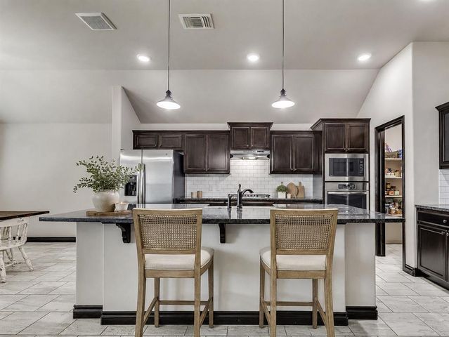 2316 NW 187th Terrace, Edmond, OK 73012