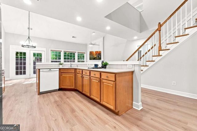 10 Hemingbrough Way, Johns Creek, GA 30022