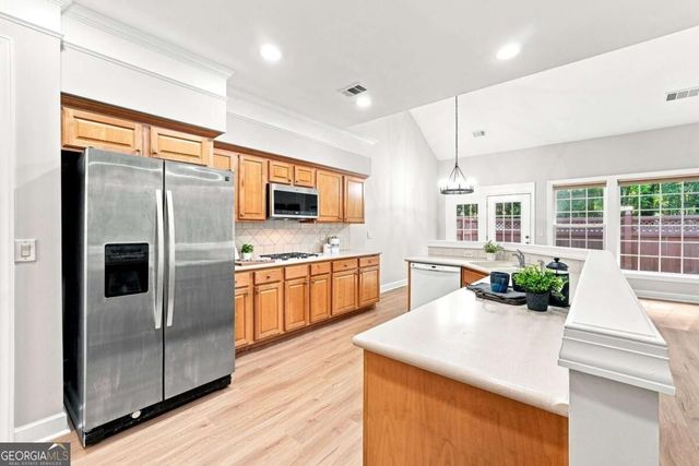 10 Hemingbrough Way, Johns Creek, GA 30022