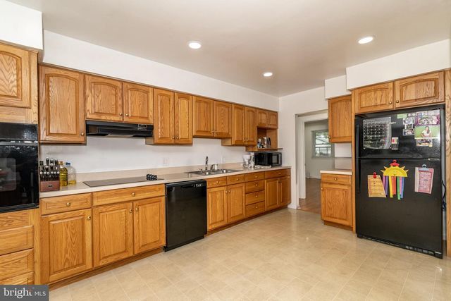 1744 LARK LN, Cherry Hill, NJ 08003