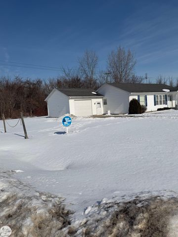 988 Chartier Road, Marine City, MI 48039