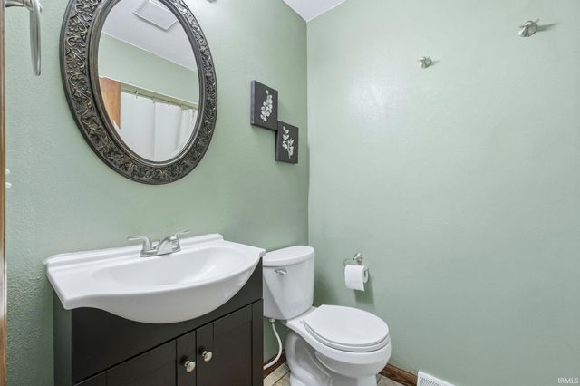 58729 Ox Bow Court, Elkhart, IN 46516