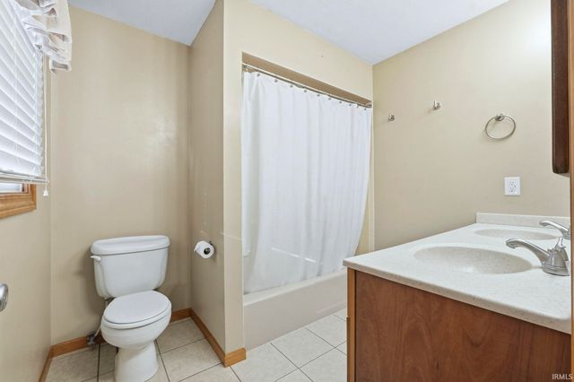 58729 Ox Bow Court, Elkhart, IN 46516