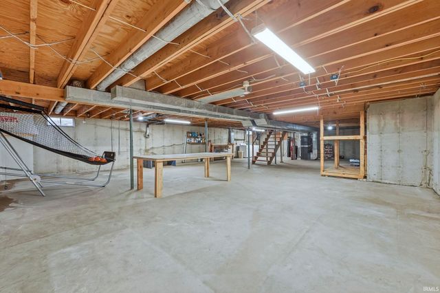 58729 Ox Bow Court, Elkhart, IN 46516