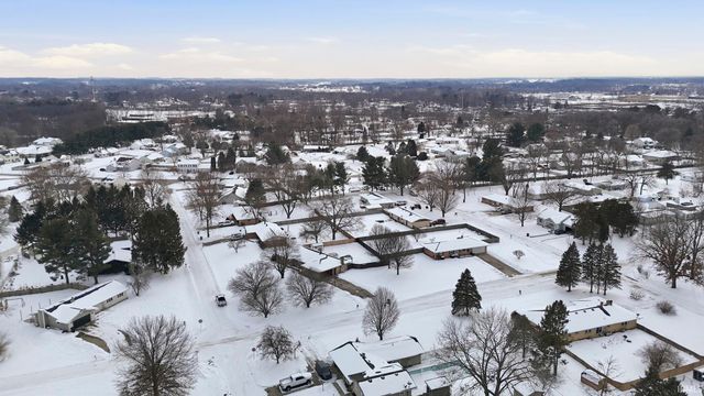 58729 Ox Bow Court, Elkhart, IN 46516