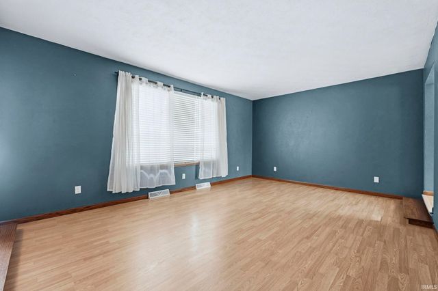 58729 Ox Bow Court, Elkhart, IN 46516