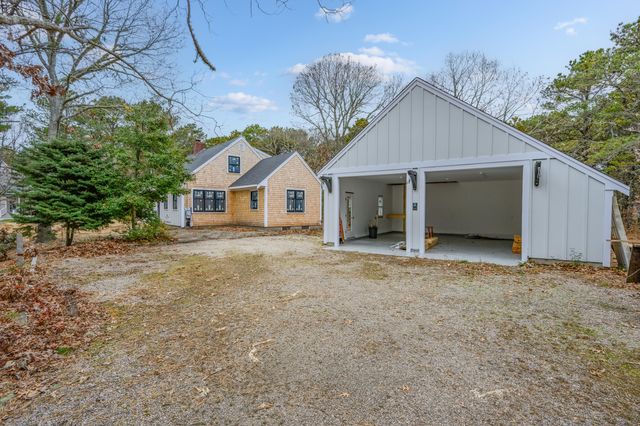 20 Billingsgate Avenue, Eastham, MA 02642