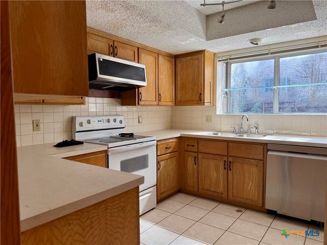 802 Danny Circle, Harker Heights, TX 76548