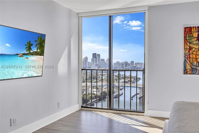 19667 Turnberry Way 25K, Aventura, FL 33180
