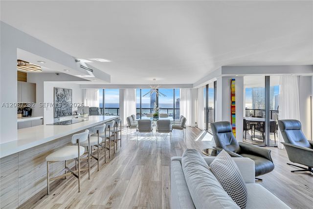 19667 Turnberry Way 25K, Aventura, FL 33180