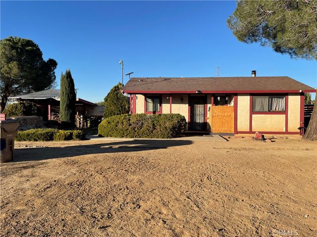 19574 Happy Valley, Apple Valley, CA 92308