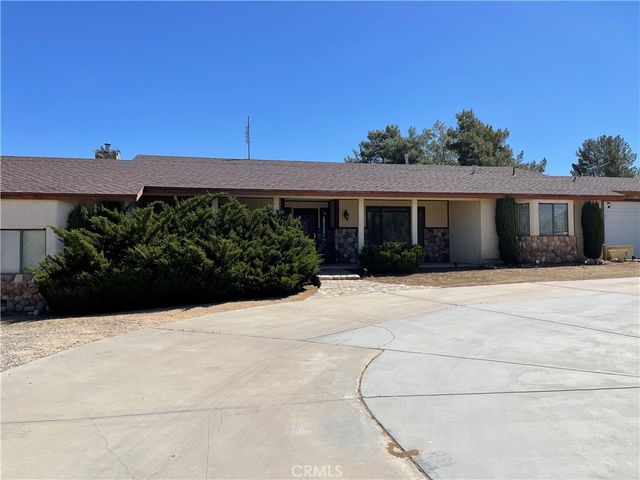 19574 Happy Valley, Apple Valley, CA 92308