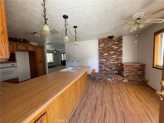 19574 Happy Valley, Apple Valley, CA 92308