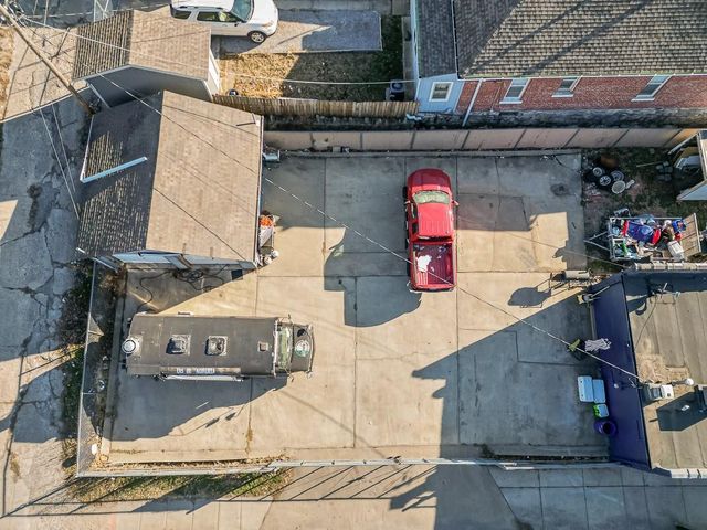 960 Pacific Avenue, Kansas City, KS 66101