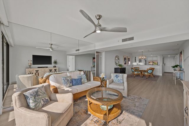 2001 Marina Isle Way 503, Jupiter, FL 33477