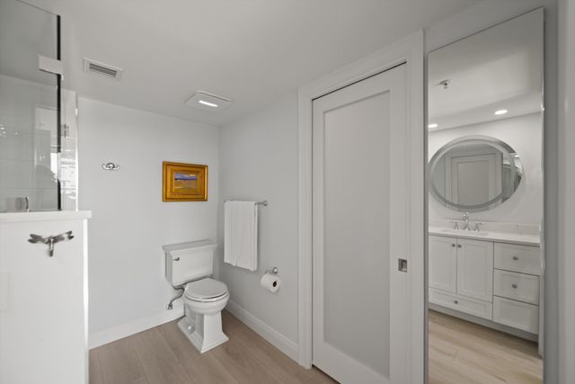 2001 Marina Isle Way 503, Jupiter, FL 33477