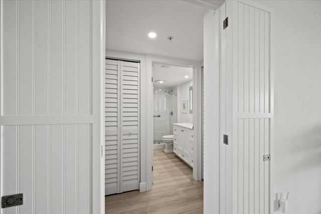 2001 Marina Isle Way 503, Jupiter, FL 33477