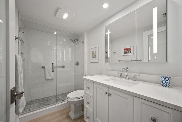 2001 Marina Isle Way 503, Jupiter, FL 33477