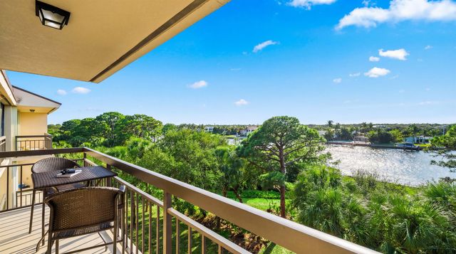 2001 Marina Isle Way 503, Jupiter, FL 33477
