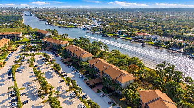 2001 Marina Isle Way 503, Jupiter, FL 33477