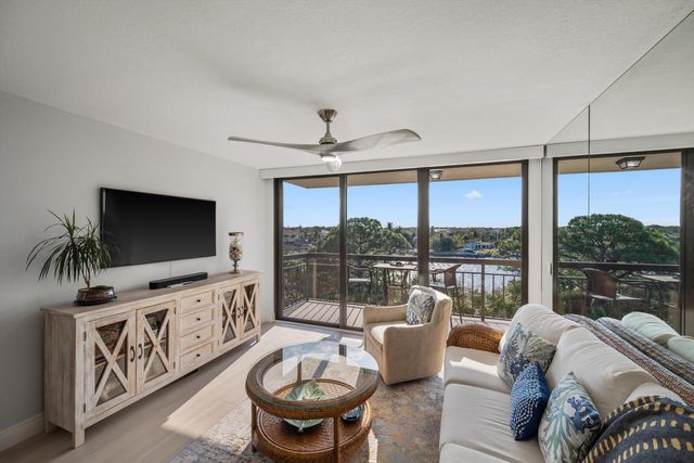 2001 Marina Isle Way 503, Jupiter, FL 33477