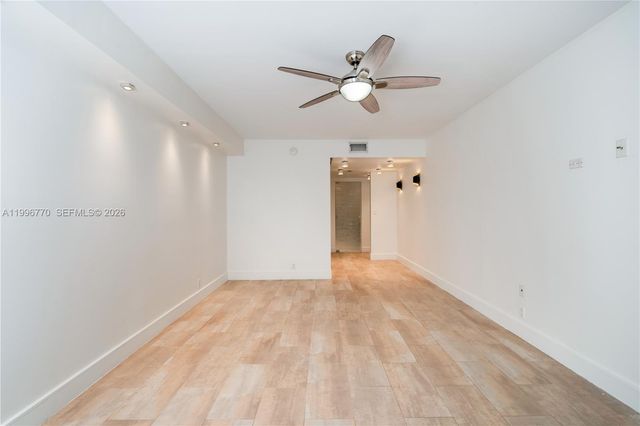 181 Crandon Blvd 104, Key Biscayne, FL 33149