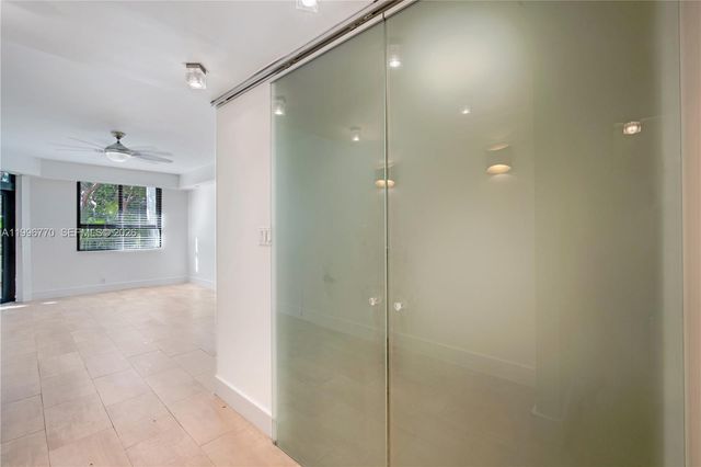 181 Crandon Blvd 104, Key Biscayne, FL 33149