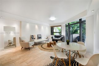 181 Crandon Blvd 104, Key Biscayne, FL 33149