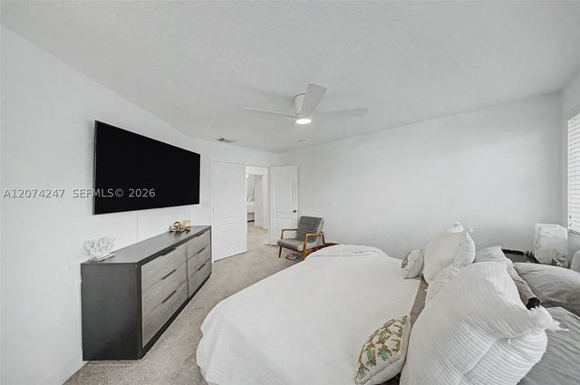 13868 SW 38th Ter, Miami, FL 33175