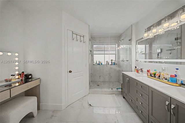 13868 SW 38th Ter, Miami, FL 33175