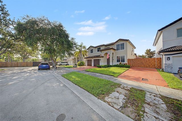 13868 SW 38th Ter, Miami, FL 33175